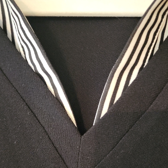 Adrianna Papell Black Notched Collar Faux Blouse Under Light Sweater - Picture 4 of 5